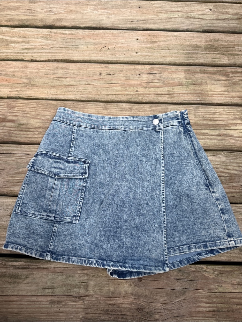 Denim Cargo stretchy Skort in Light Blue - Women's Shorts